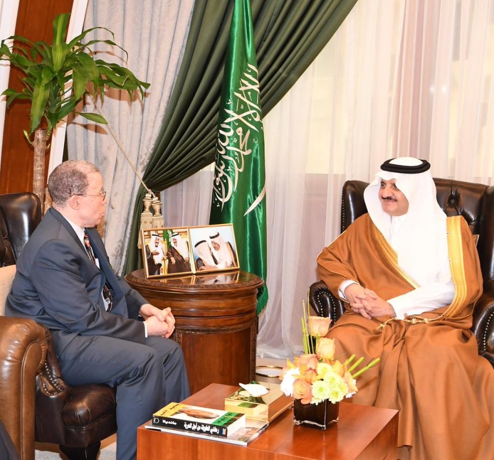 أمير الشرقية يستقبل سفير جنوب أفريقيا