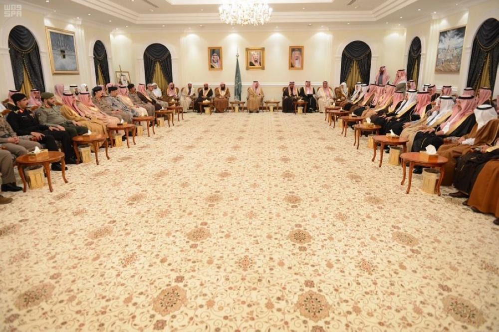 جلسة أمير عسير تناقش أهمية التطوع