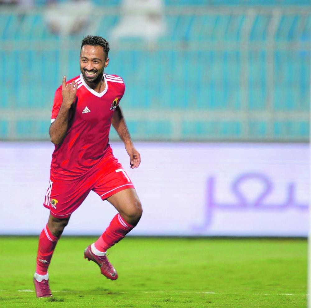 الوحدة والتعاون.. صراع «المركز الرابع»