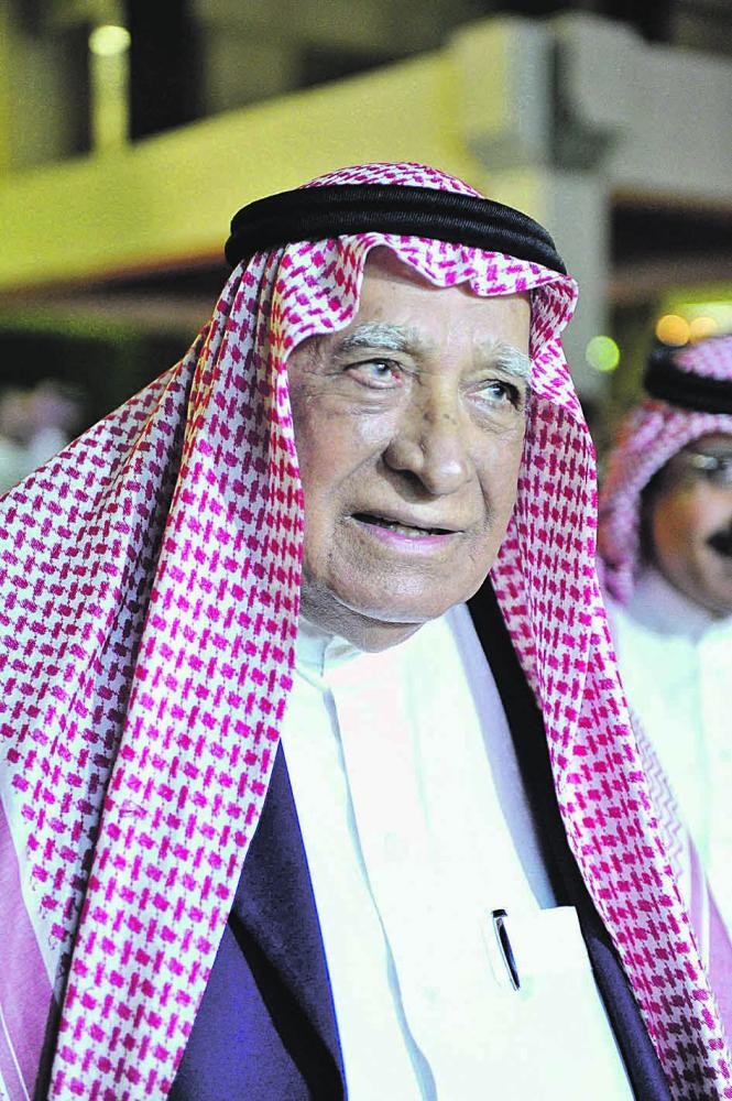 «الديربي» في عيون المدرج