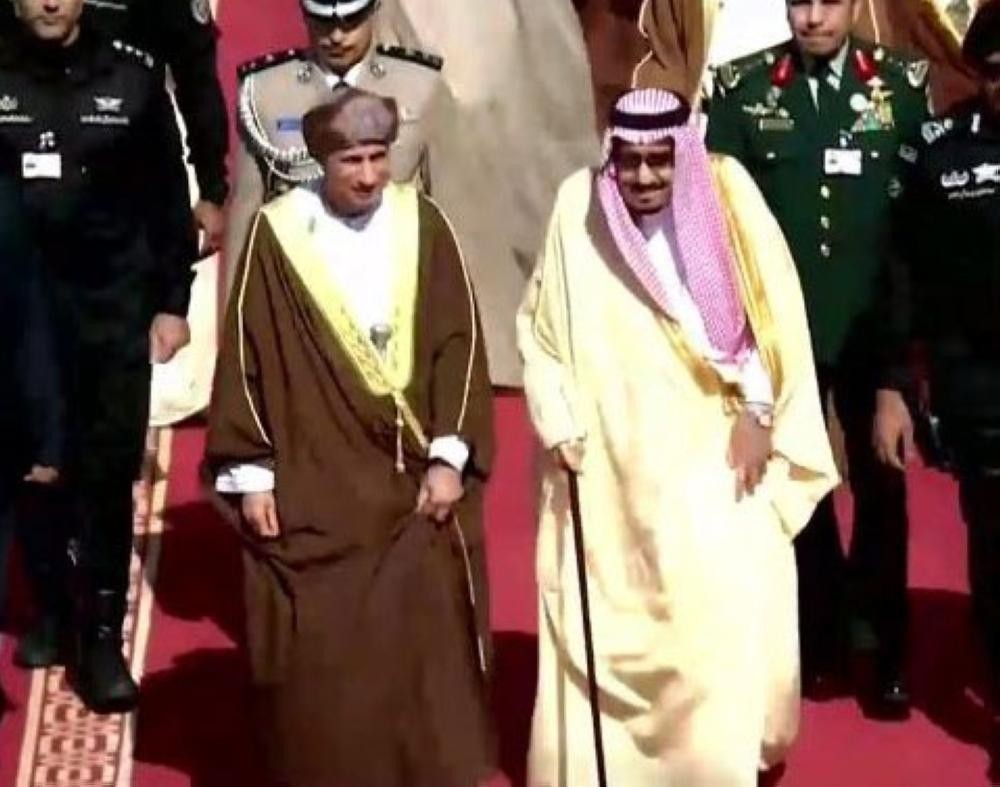 وصول قادة ورؤساء وفود 