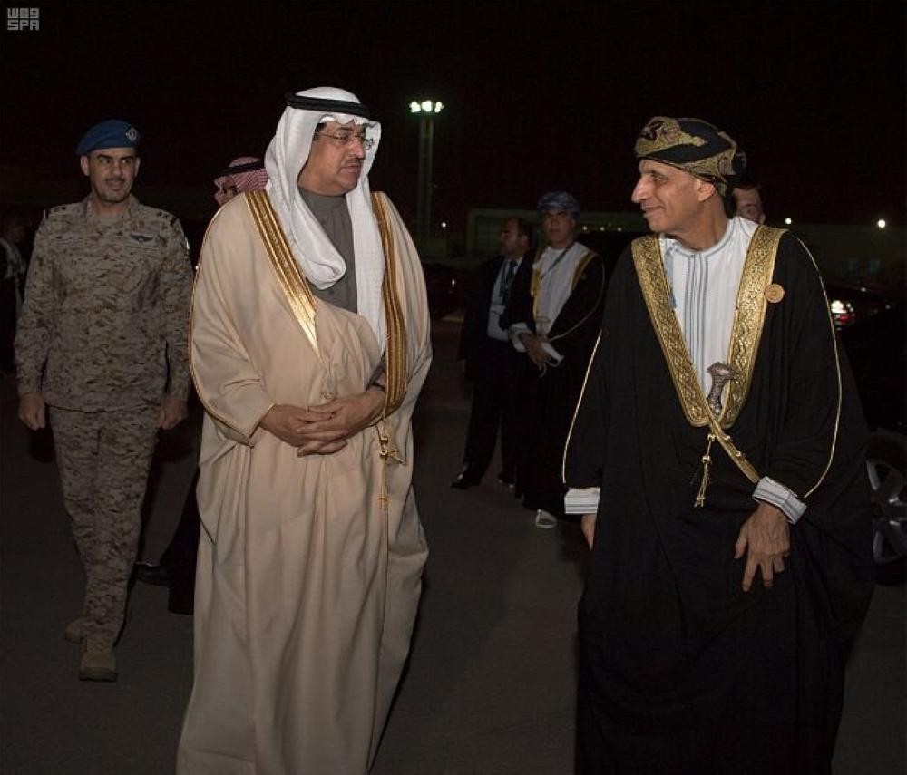 نائب رئيس الوزراء بعمان يغادر الرياض