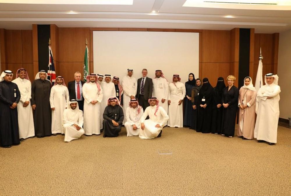 تدريب بريطاني لكوادر 
