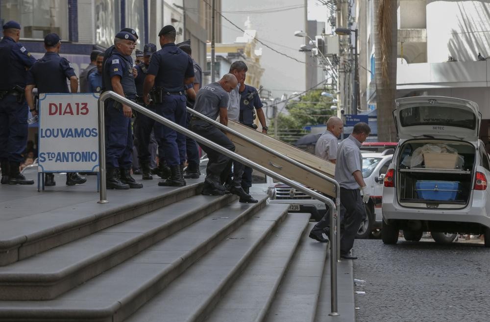 5 قتلى في إطلاق نار داخل كنيسة بالبرازيل