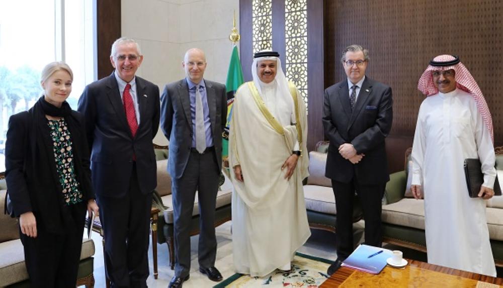 «الزياني» يبحث التعاون مع سفراء الدول الاسكندنافية