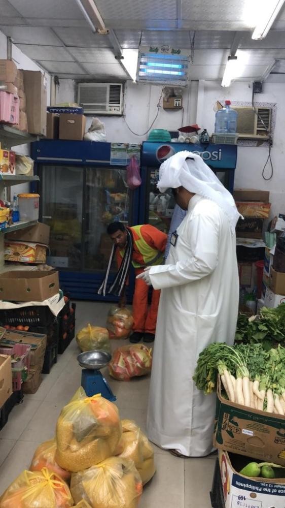 إغلاق 47 محلاً مخالف بالجبيل