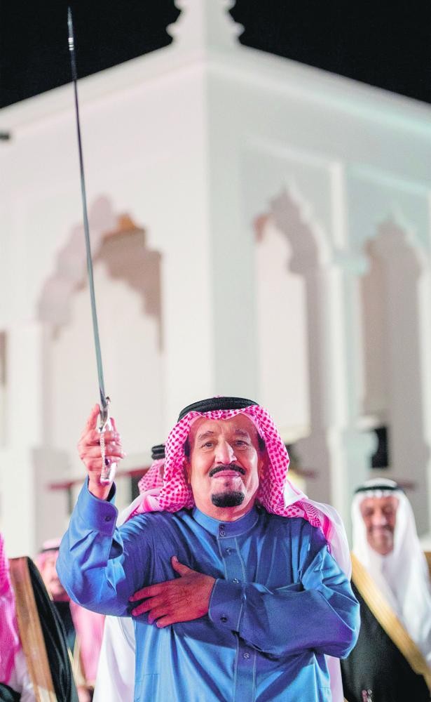 مسؤولون: بيعة ملك تثبت تلاحم الشعب والقيادة