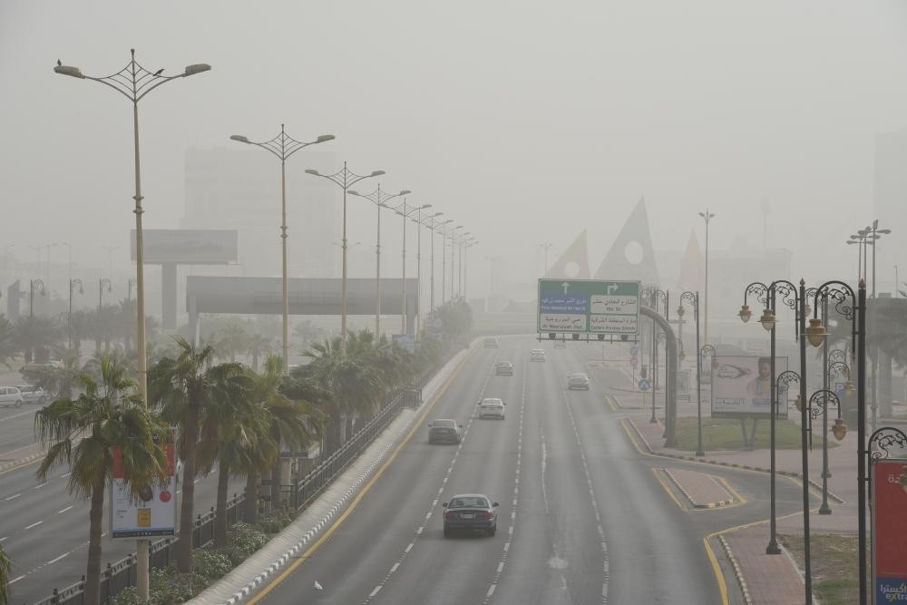 ضباب الشرقية يحجب الرؤية حتى الصباح