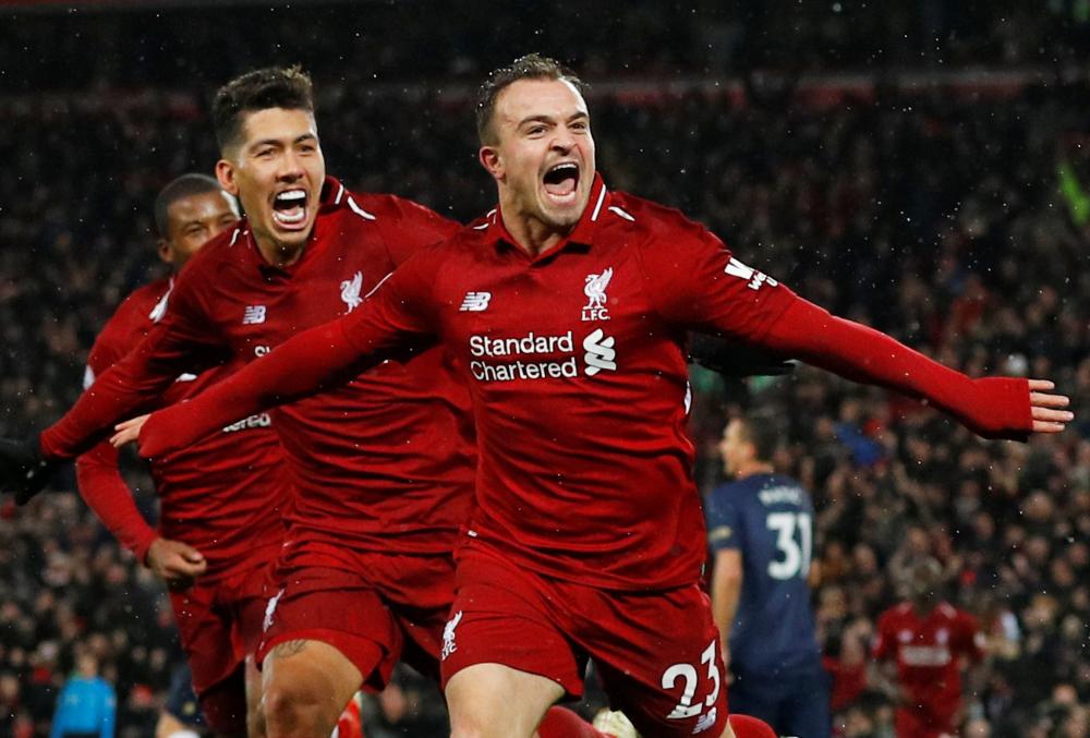 ليفربول يسحق يونايتد ويستعيد الصدارة