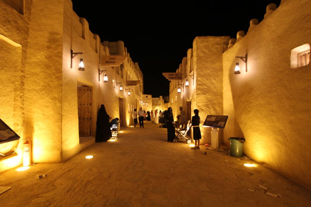 مهرجان الجنادرية.. محطات من التراث والثقافة والفن