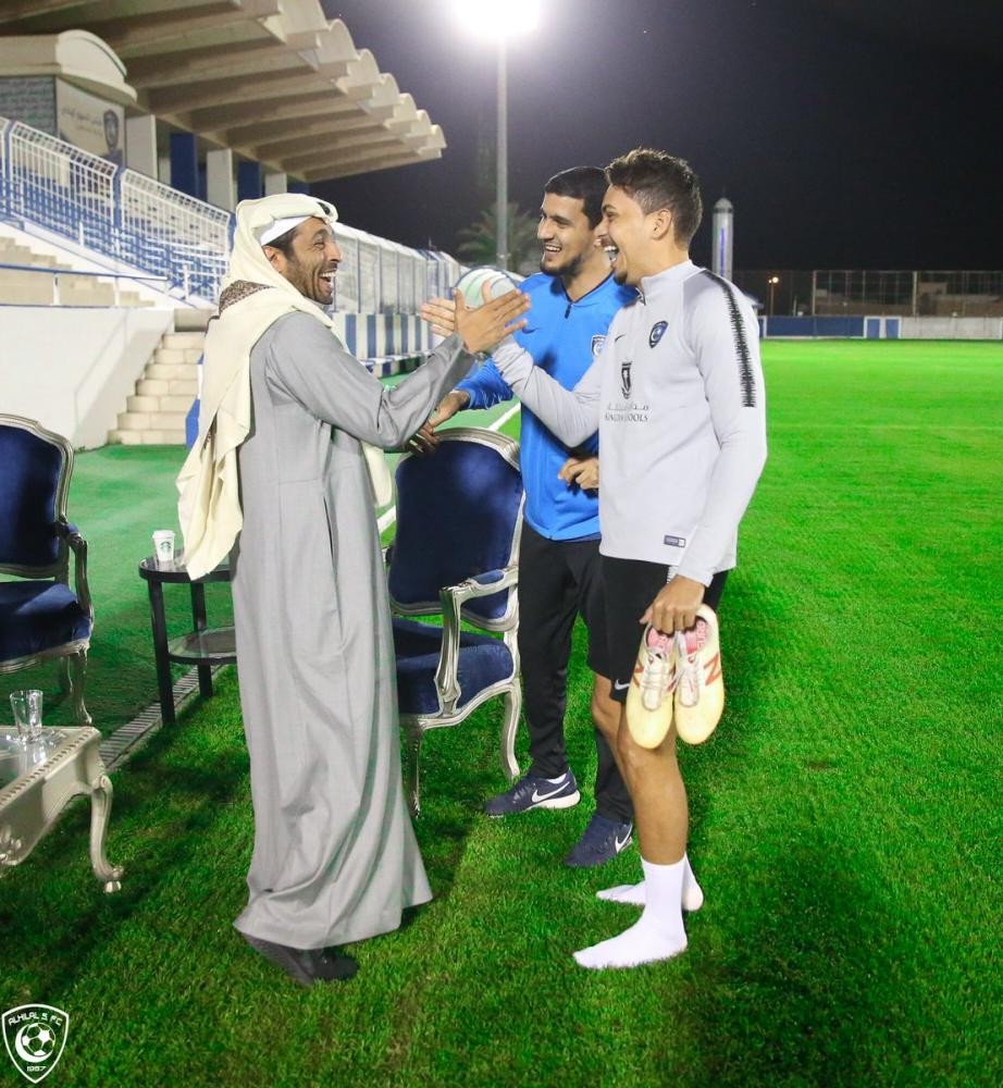 رئيس الهلال يجتمع بجيسوس