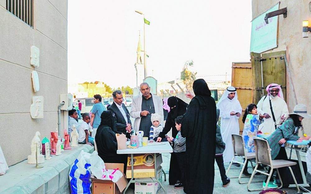 فعالية للرسم والنحت بمبادرة «ديرتنا جميلة»
