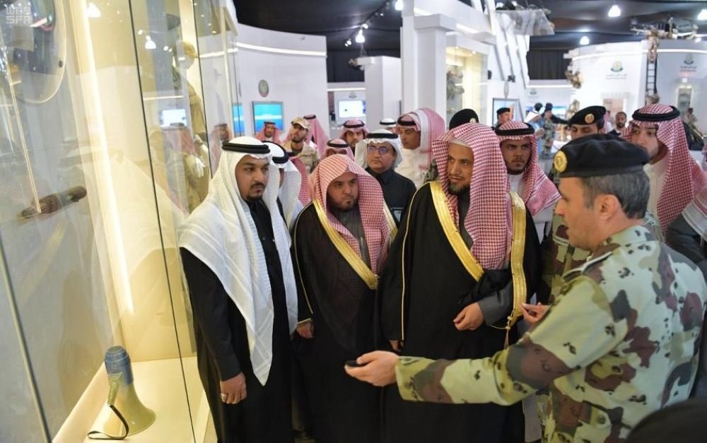 النائب العام يزور أجنحة وزارة الداخلية بالجنادرية