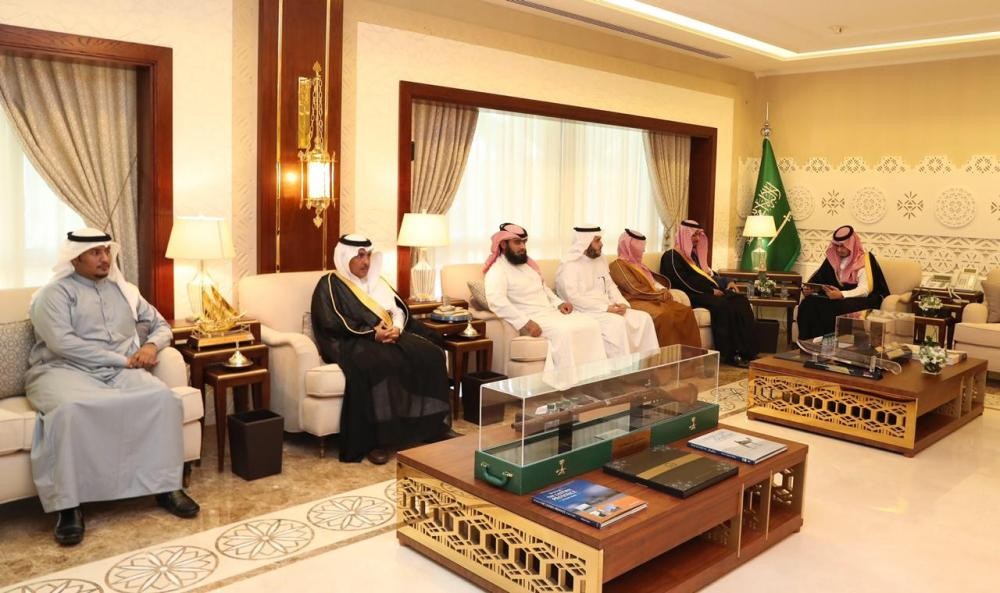 نائب أمير الشرقية يطلع على فعاليات «ربيع النعيرية»