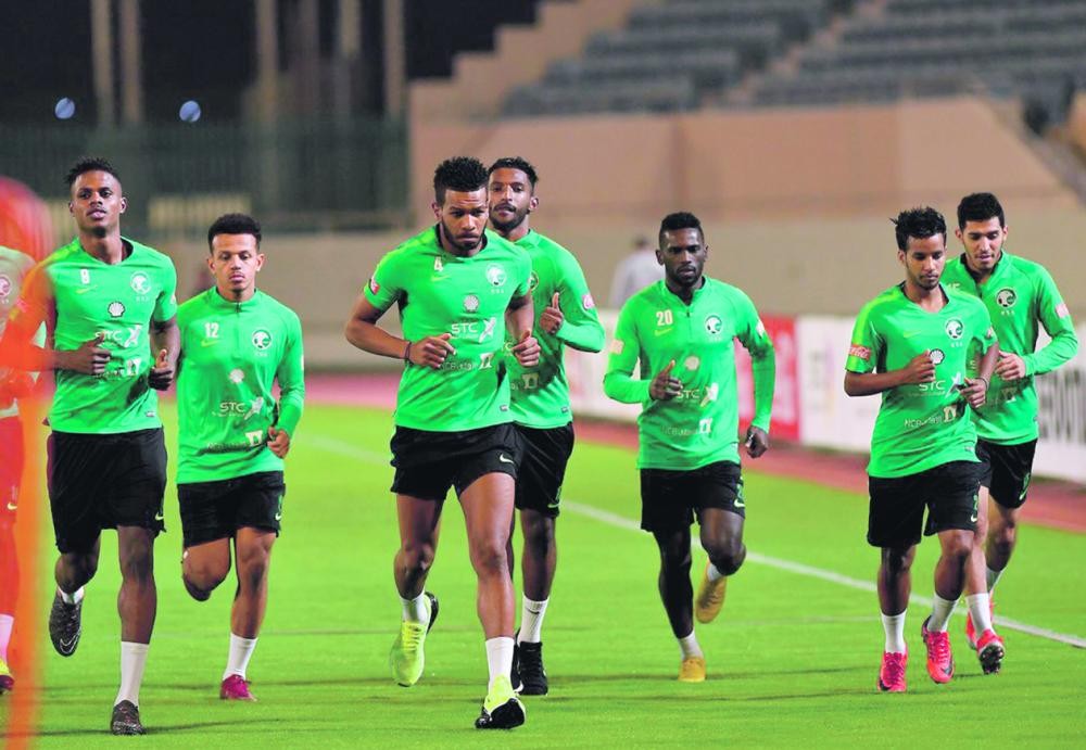 معاك .. يا الأخضر