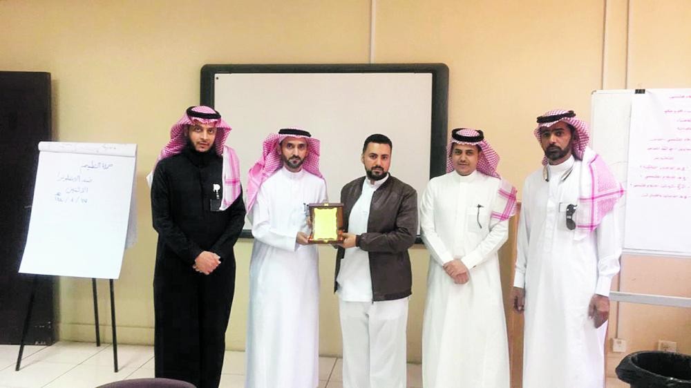 حملة تطعيم الإنفلونزا الموسمية بتعليم شرق الدمام