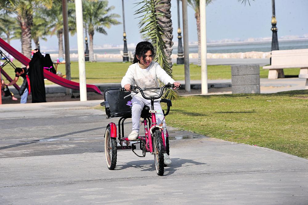 أجواء ربيعية تزين إجازة الشرقية