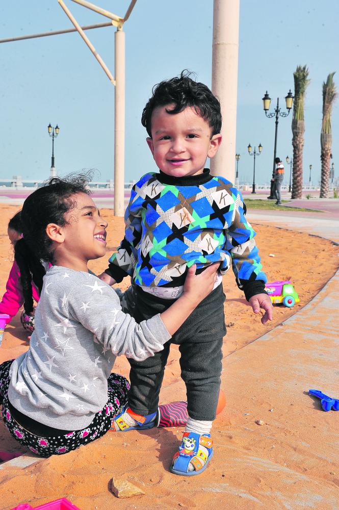 أجواء ربيعية تزين إجازة الشرقية
