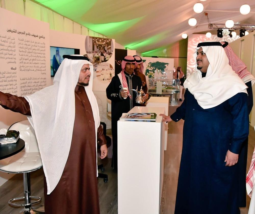 نائب أمير الرياض يزور «الجنادرية»