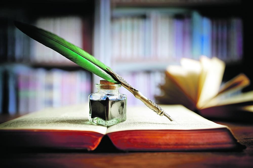 «الأدب النسوي» .. هموم وتطلعات وقلم مبدع يواجه التحديات