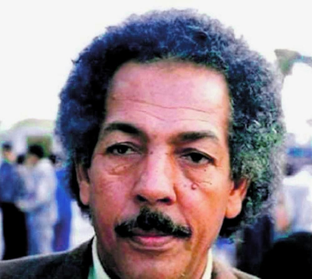 رحيل شاعر السلام محمد أبو دومة