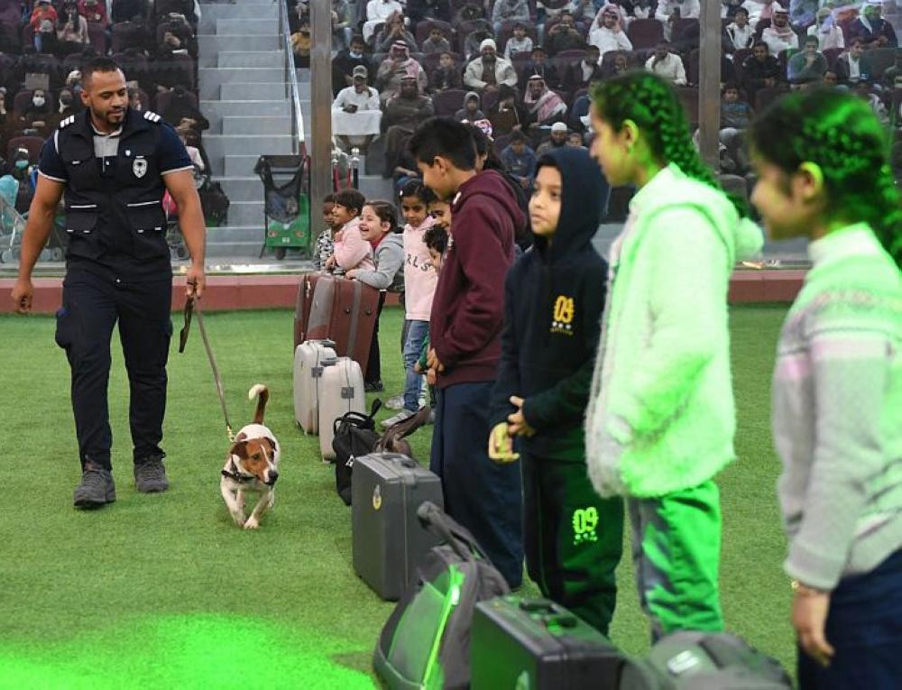 بالصور.. عروض لـ«الكلاب البوليسية» في الجنادرية