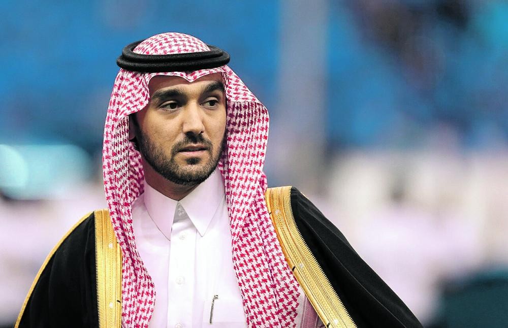 رئيس الهيئة يطلع على استعدادات «السوبر الإيطالي»