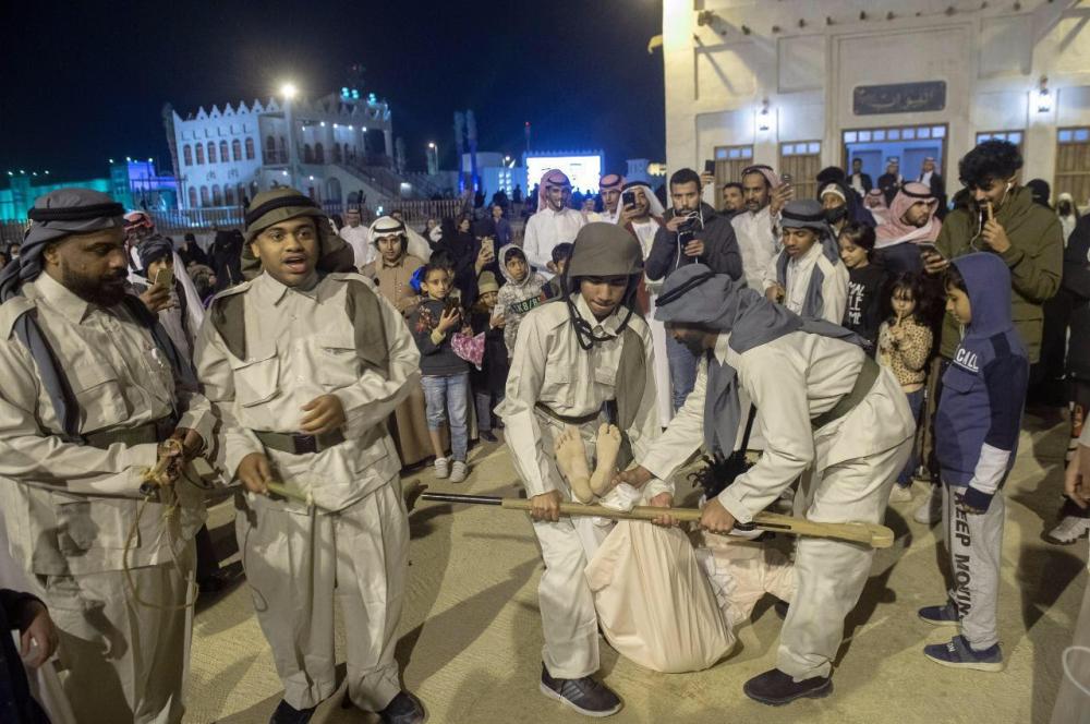 «العسة» تحكي تاريخ الشرطة في «بيت الخير»