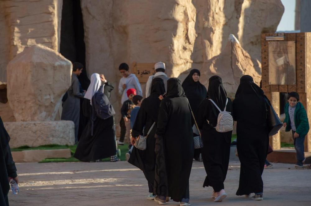 جبل قارة يخطف الأنظار في الجنادرية