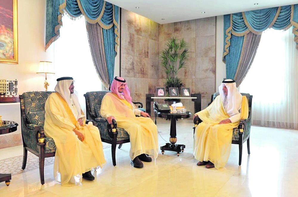 أمير مكة يستقبل وزير الحج والعمرة