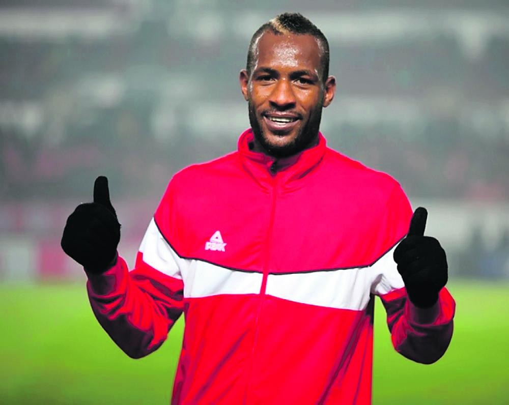 الآسيوية المحطة الأخيرة لقائد منتخب فلسطين