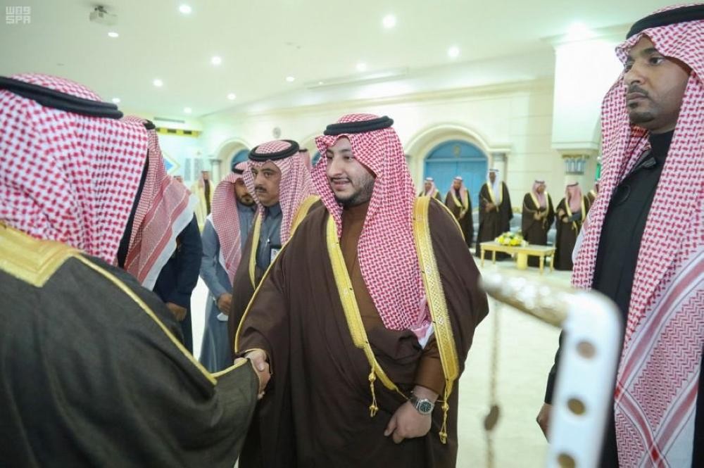 نائب أمير الجوف يستقبل المواطنين