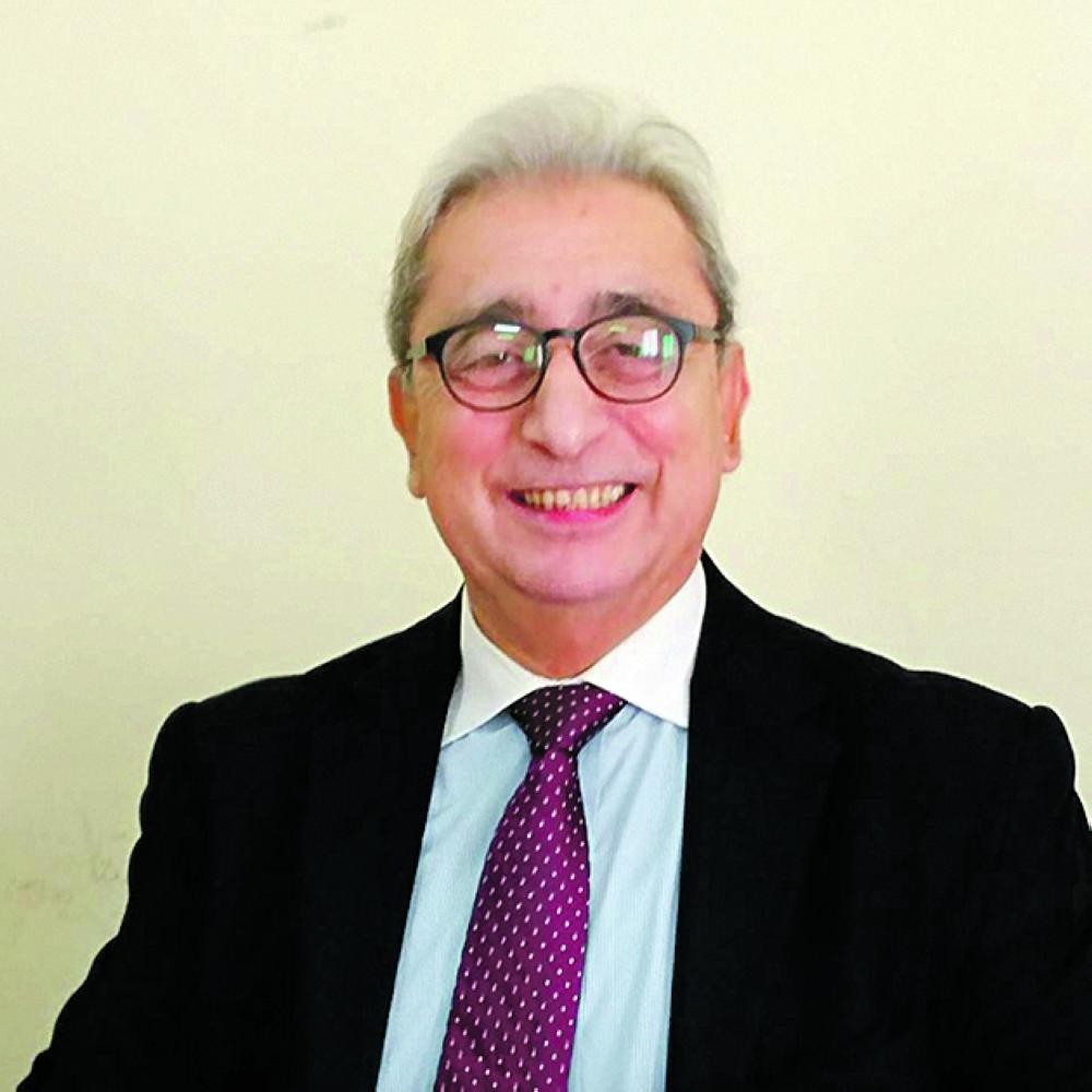 روائيون وشعراء: الأدب العالمي يثري «المحلي» ويساعد على النضج