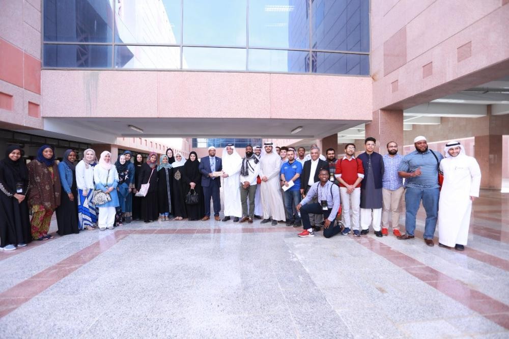 وفد من 'هارفارد' يزور جامعة طيبة