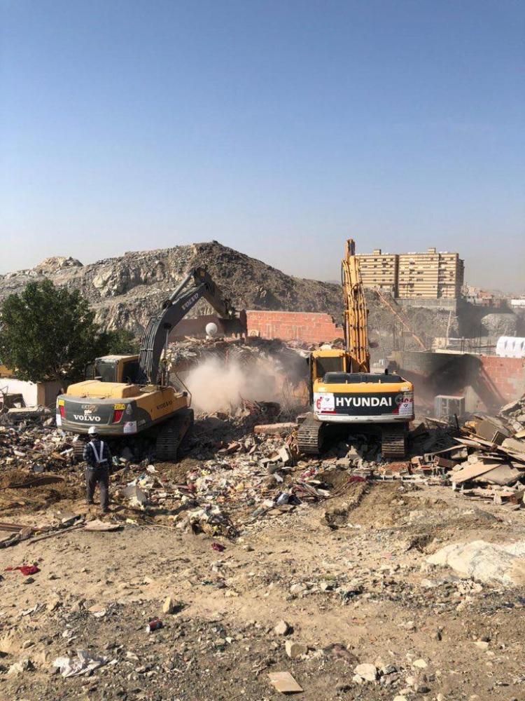 «مكة» : بدء إزالة 102عقاراً بمنطقة النكاسة