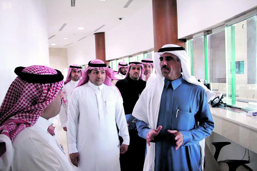 وكيل الشؤون القنصلية يتفقد فرع الخارجية بالشرقية