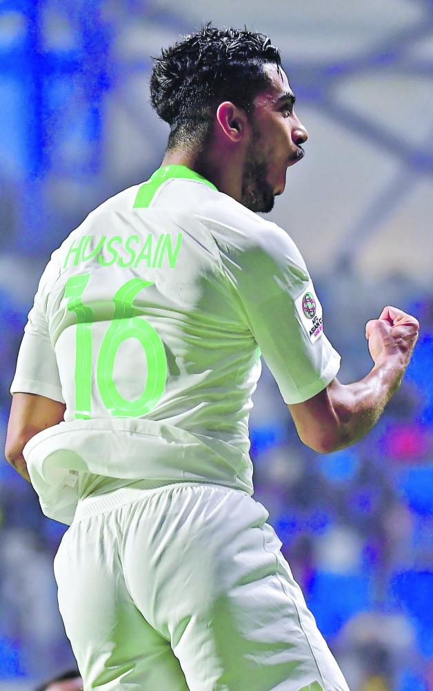 زحف جماهيري كبير ساند المنتخب