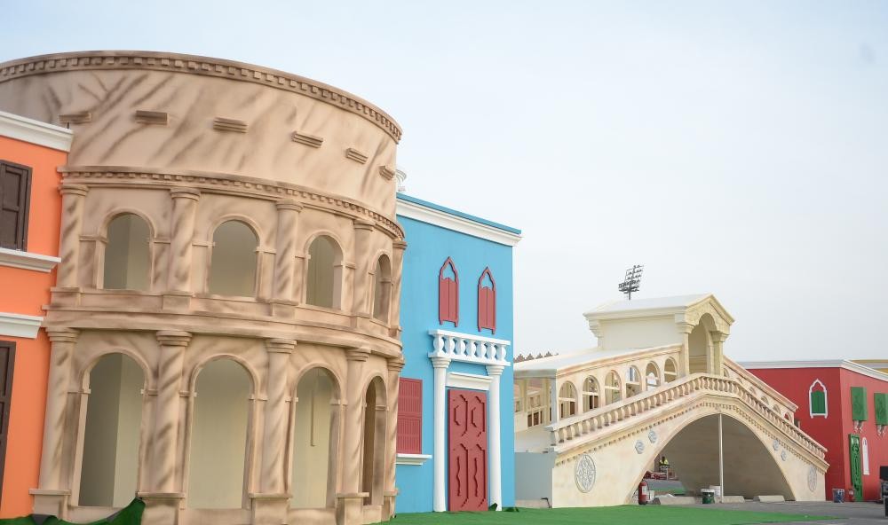 هيئة الرياضة تقيم القرية الإيطالية