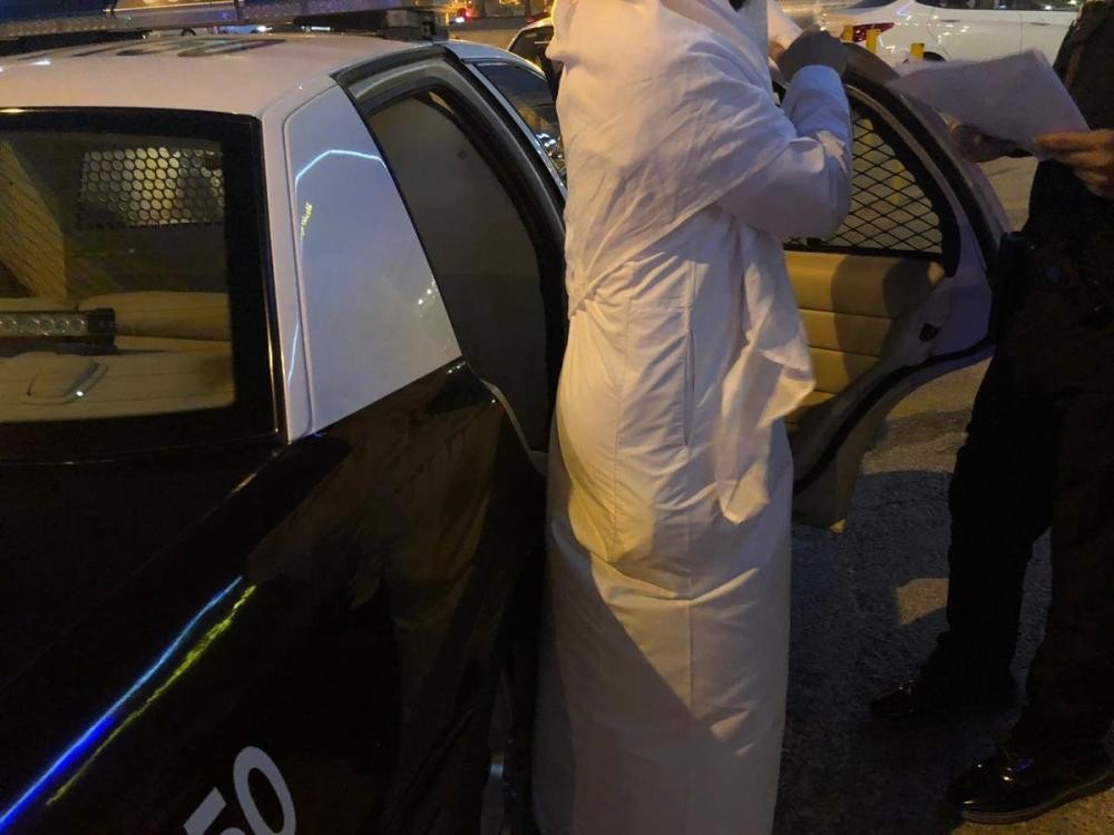 الرياض.. ضبط شخص يدعي العلاج بالطب البديل
