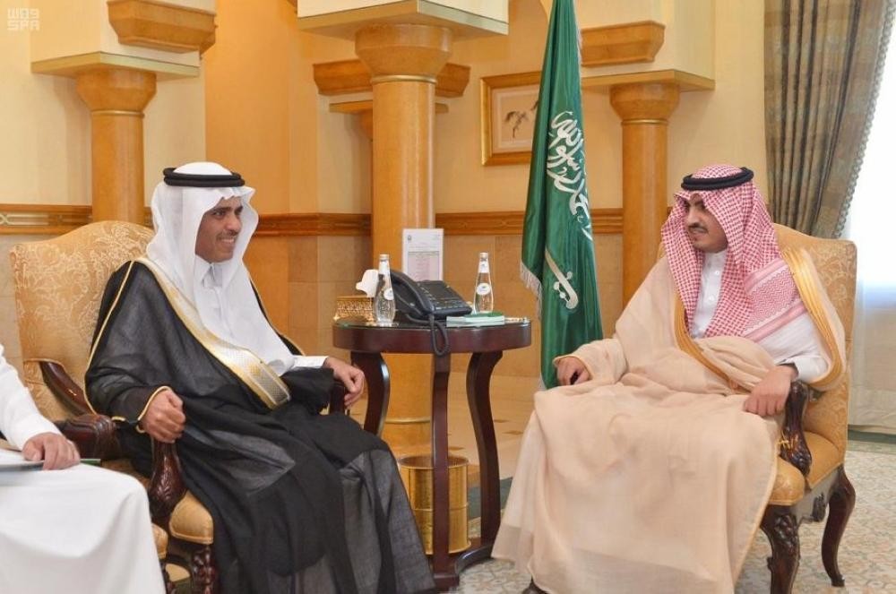 نائب أمير مكة يستقبل مدير فرع العمل بالمنطقة