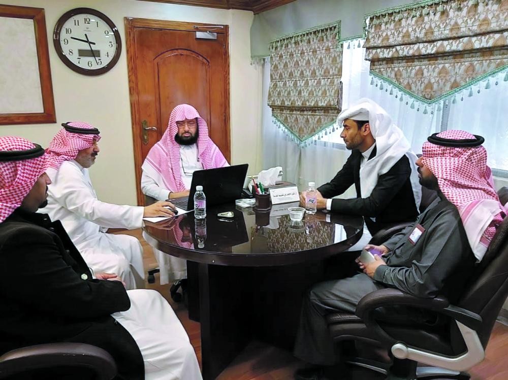 مدير تعليم الأحساء يدشن مشروع «محفوظ»