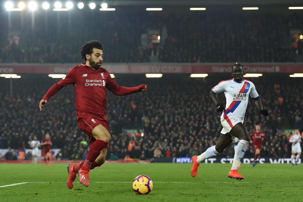 ثنائية صلاح تقود ليفربول لفوز صعب على كريستال بالاس