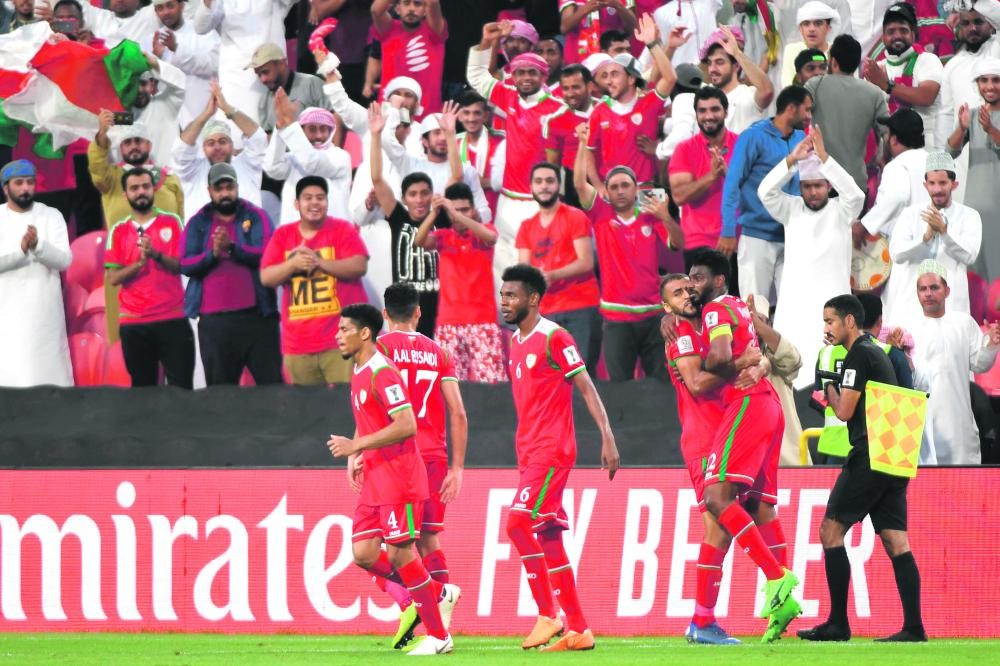 فرحة«عمان».. هل تتواصل في «فيس بوك»