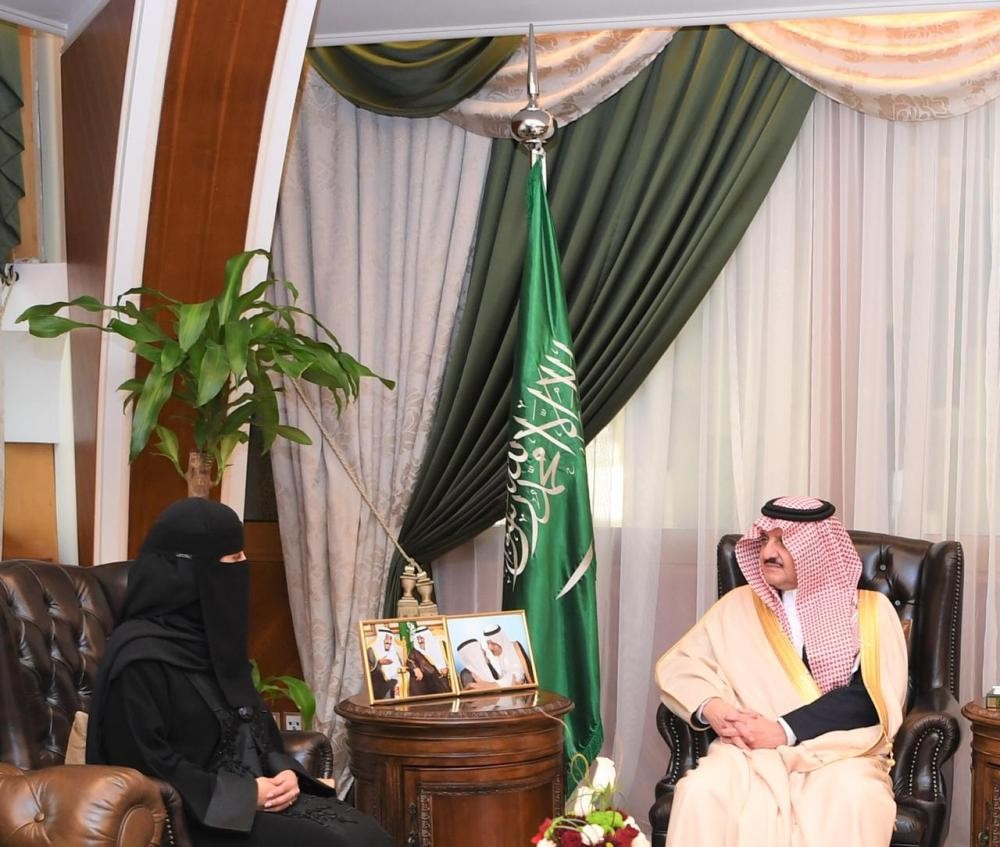 أمير الشرقية : شابات الأعمال يقدمن دوراً مهماً للمجتمع