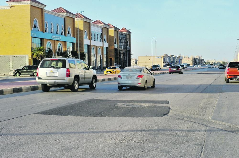 جهات خدمية تتعاون لتأهيل شوارع تاروت