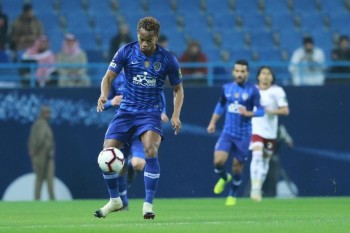 الهلال يقلب النتيجة على الفيصلي ويتأهل إلى ربع النهائي