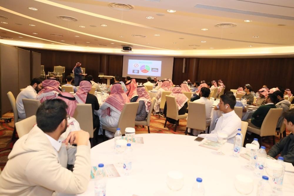 ورشة عمل بعنوان 'الأمن في عيون الشباب'