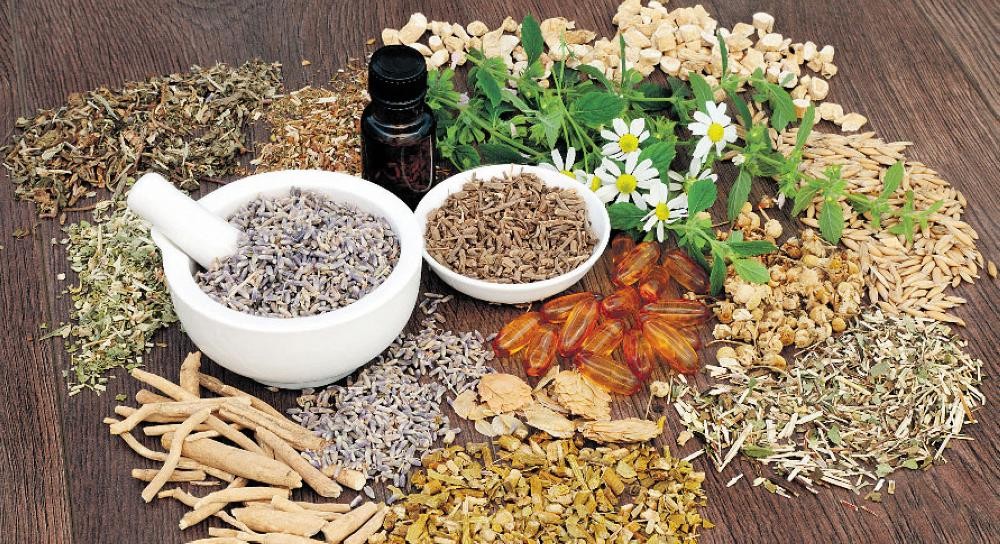 هل يعتبر استخدام العلاجات العشبية آمنا؟