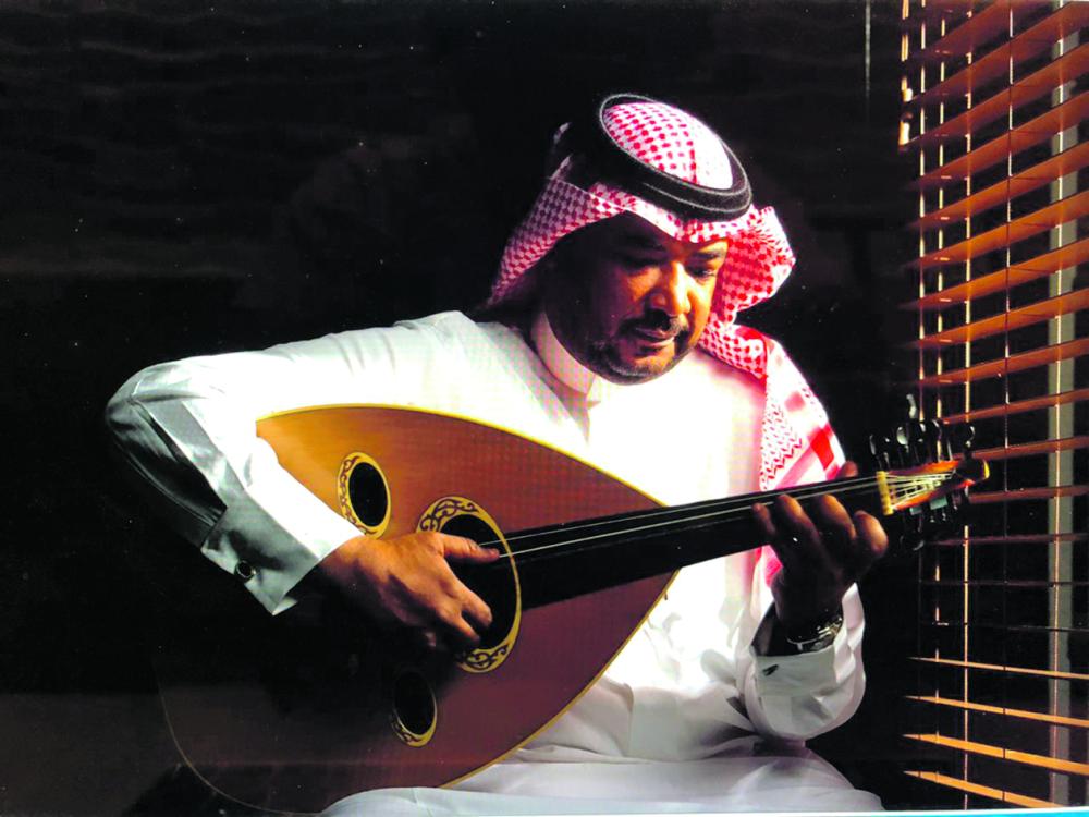 الفنان الشومر يعود بأغنية «هلا بك»