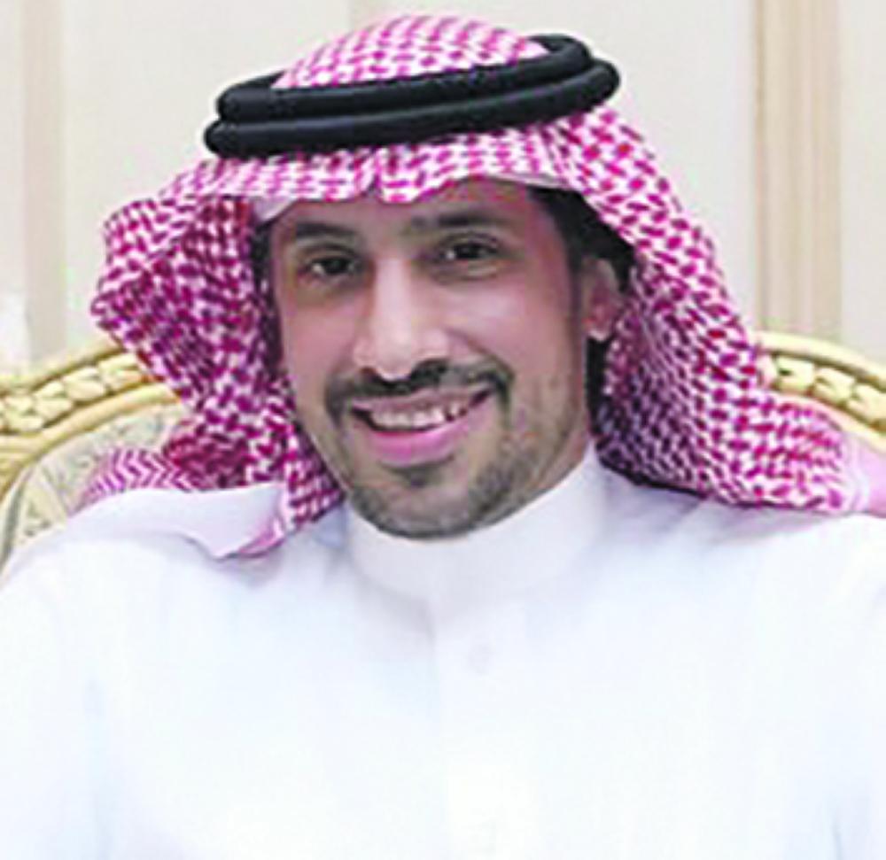الخاطر: لدينا ارتباطات بعقود لاعبين ووكلاء